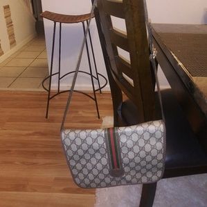 Vintage Gucci crossbody